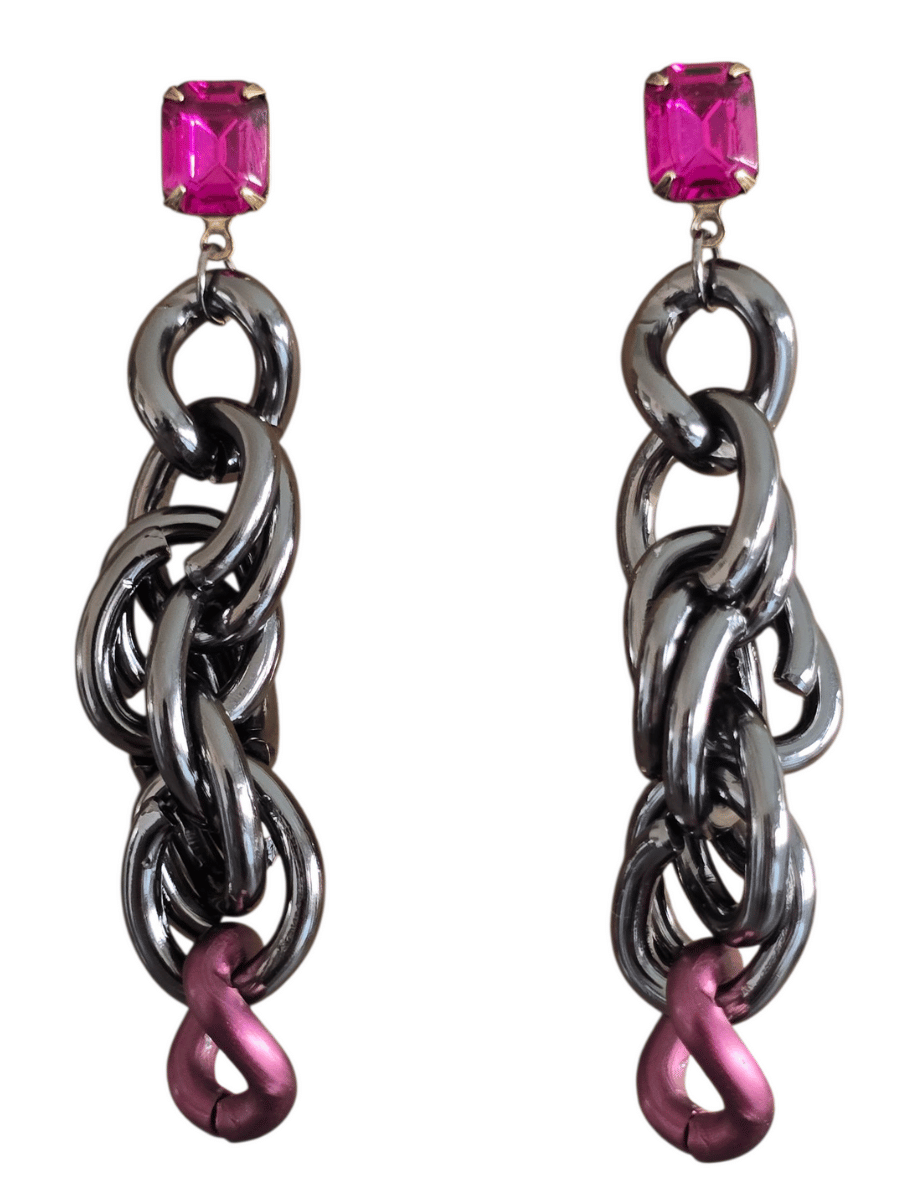 long statement chain rope earrings in gunemtal with fuchsia crystal stud post