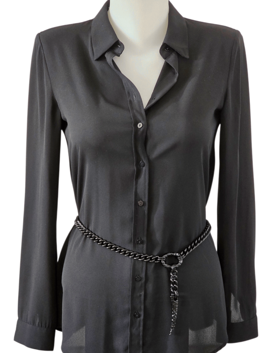 black gloss chain belt with ring and hammered claw pendant on mannequin