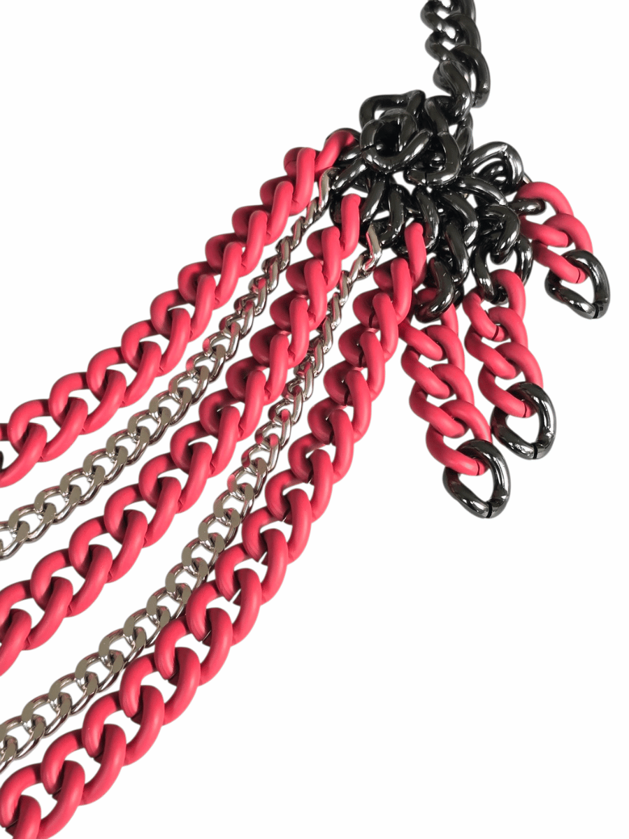 detail statement pink necklace