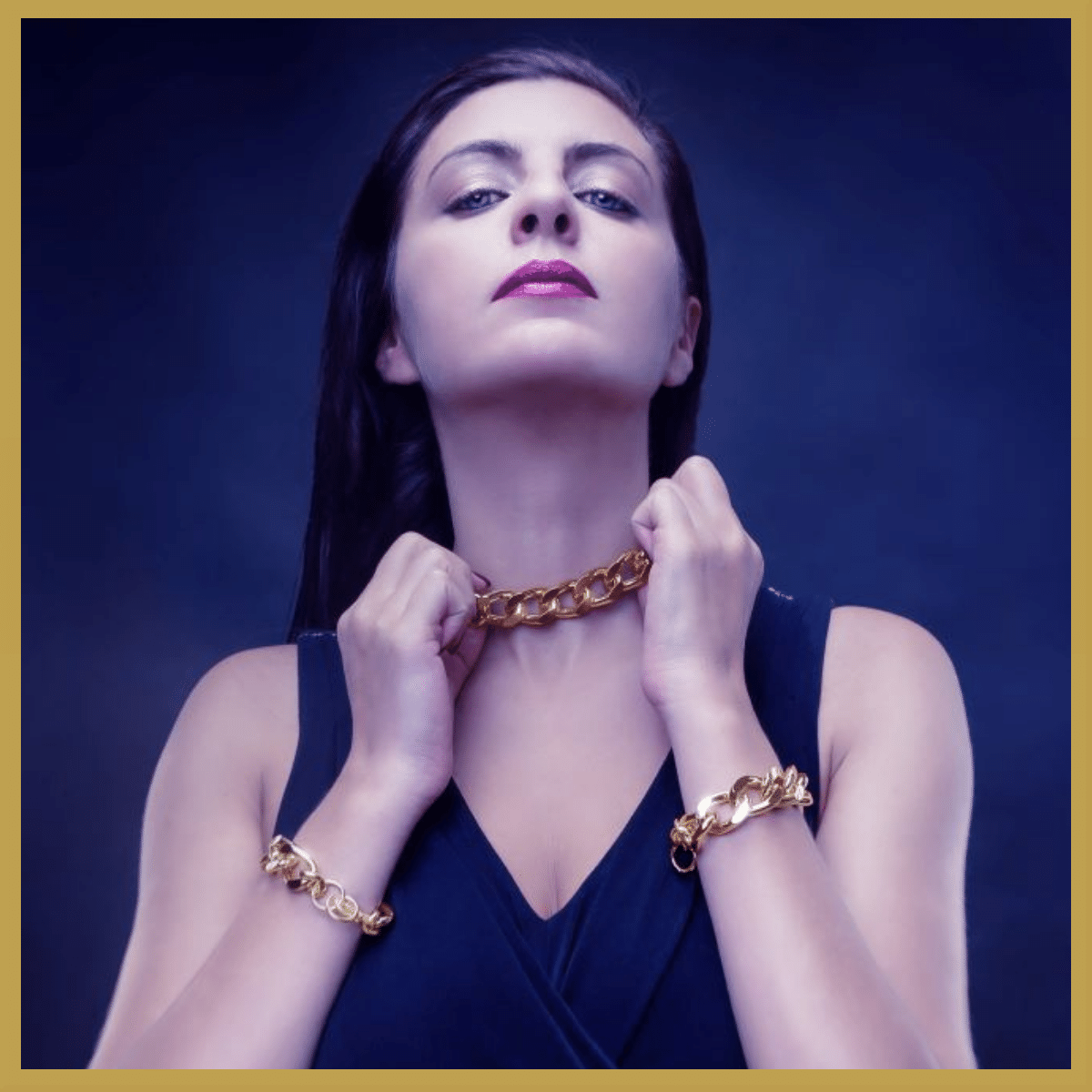 neon demon gold statement chunky chain necklace and bracelets
